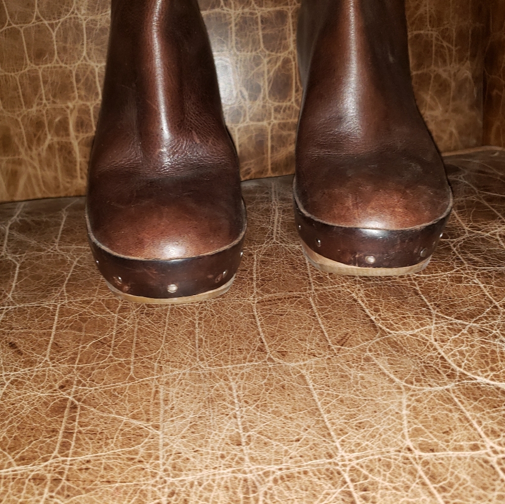 Boots - Picture 8 of 8